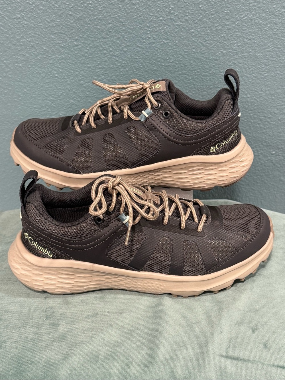 Columbia Women’s Black and Tan Trail Sneakers